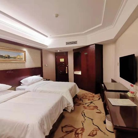 Vienna Hotel Changnan Nanchang County Extérieur photo